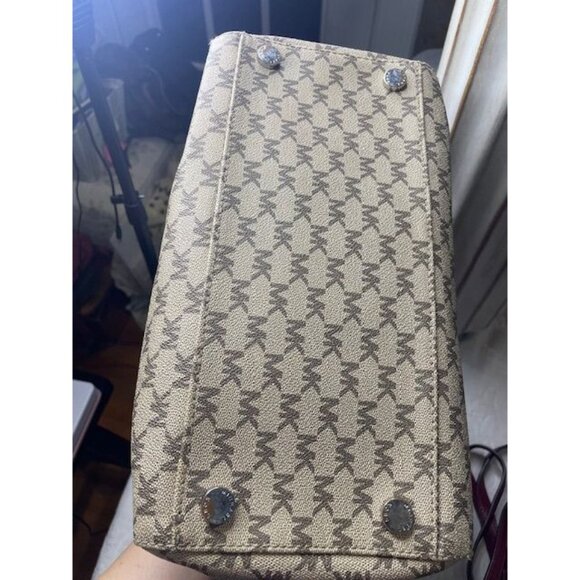 B907 - Preloved Michael Kors Grayson Duffel Medium Satchel – Classic MK Style - Picture 4 of 4